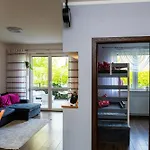 Rodzinny Relaks Z Ogrodem I Garazem